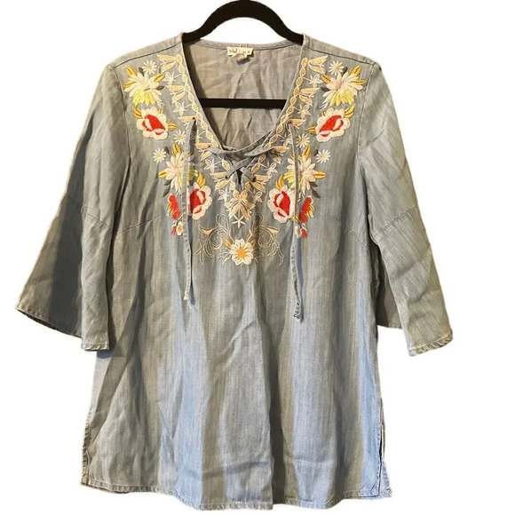 Tribal Jeans Tops - Tribal Jeans bohemian blouse lace v neck M embroydered cowgirl core